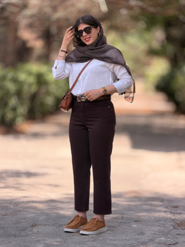 شلوار جین زنانه مدل کراپ استریت قهوه ای کد 24143