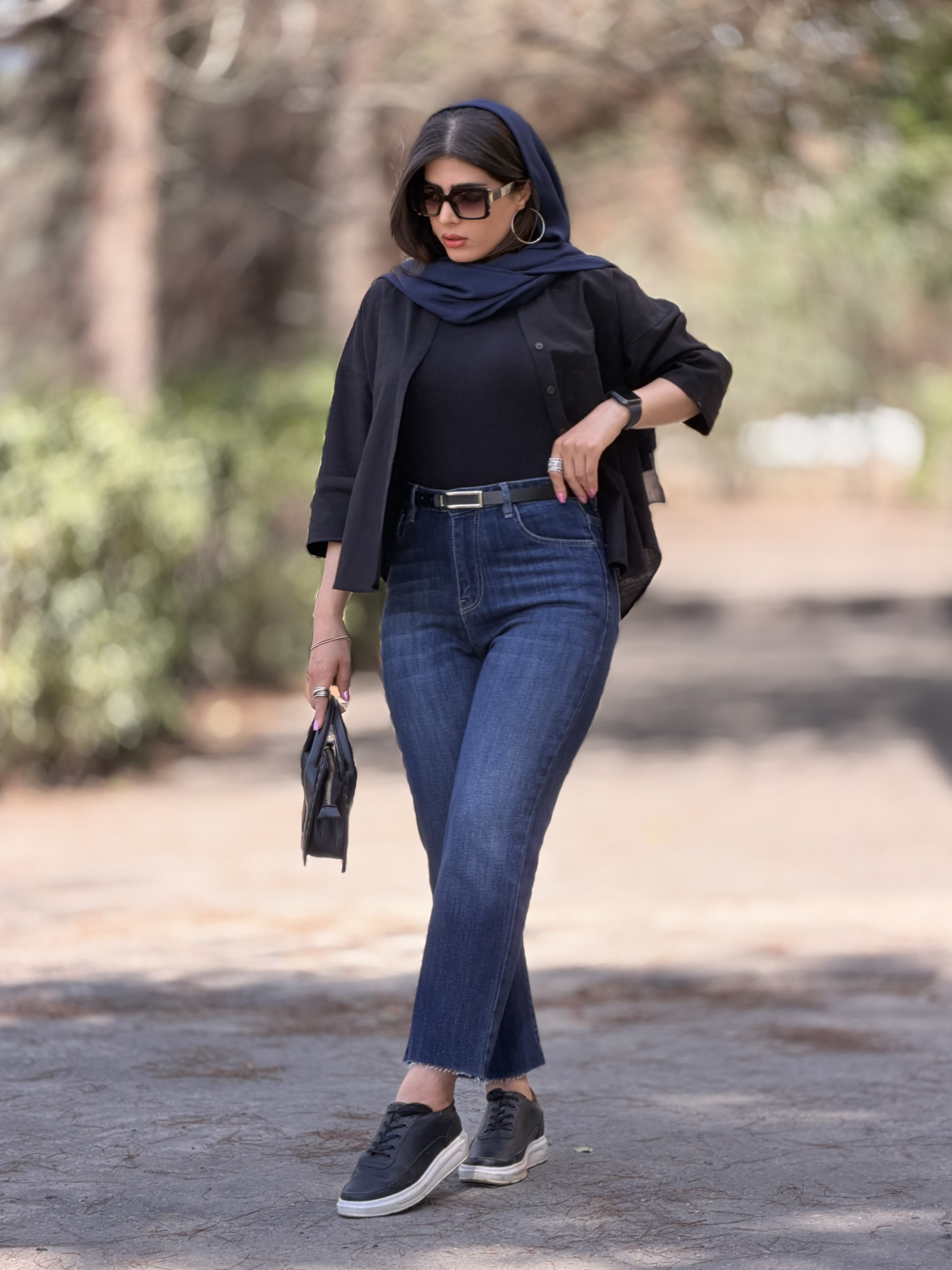 شلوار جین زنانه مدل کراپ استریت کد 1121/1